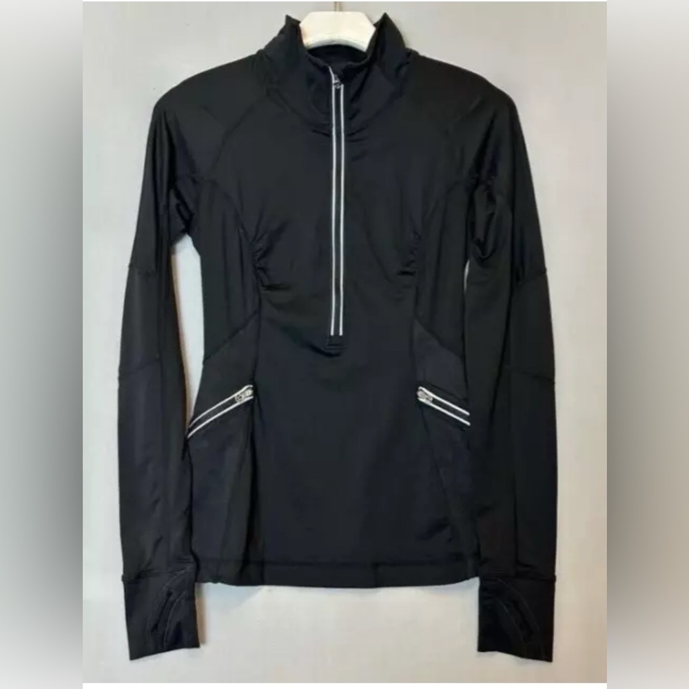 Lululemon Black half zip pullover. Womens xs/s reflective zippers